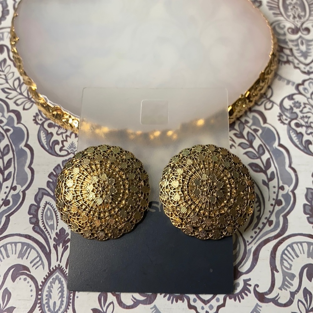 Beeline Gold Tone Mandala Circle Post Earrings